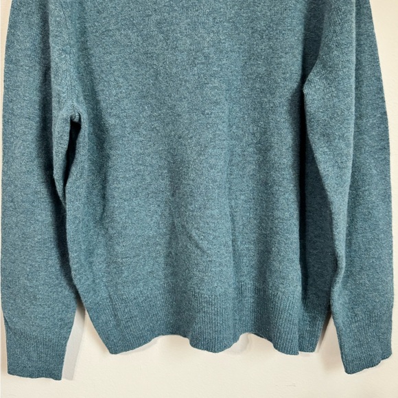 J. Crew Teal Crewneck Sweater Pullover Blue Green Lambswool Elevated Basic - Picture 4 of 10